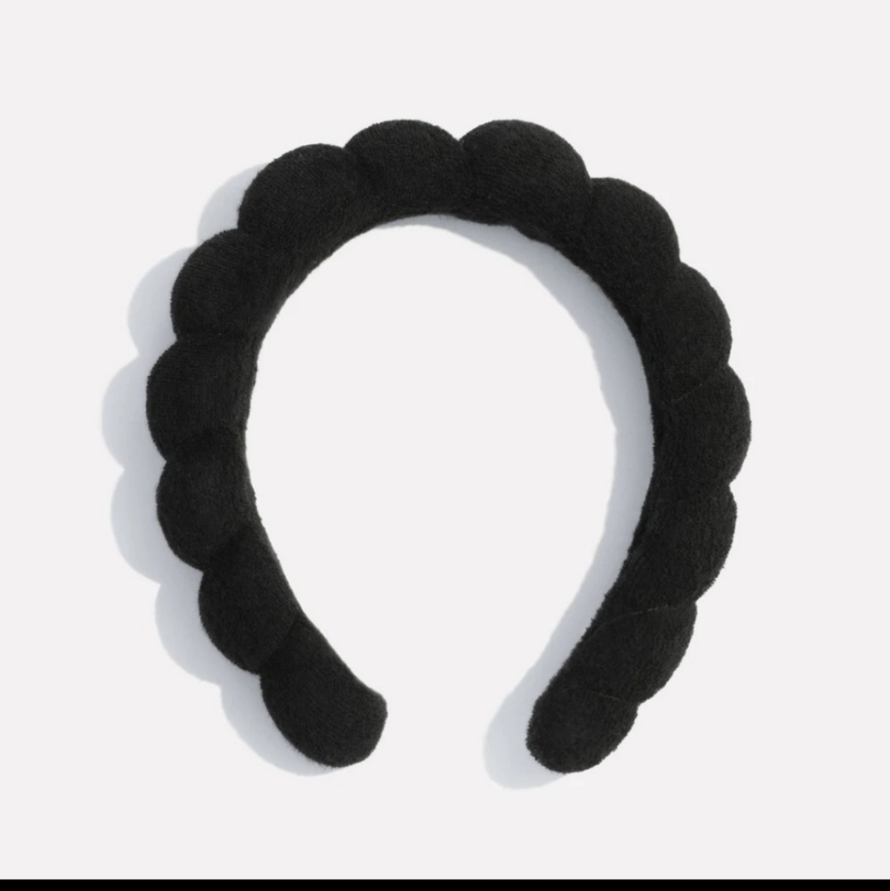 New with tags Versed Black headband
